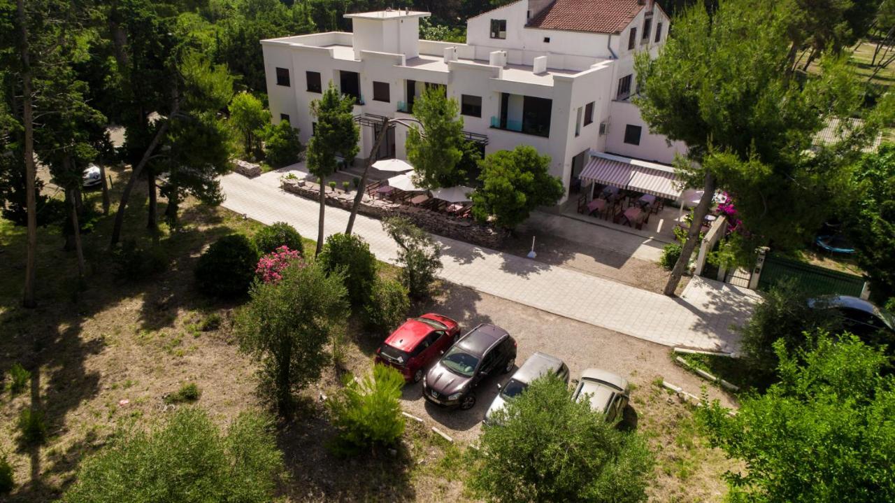 Zia Apartments Bar Bagian luar foto